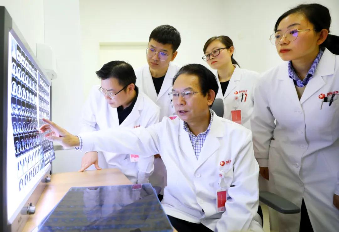 二三里醫(yī)療—南克?。鹤尰颊哂凶饑赖纳?>
				             </a>
                <div   id=