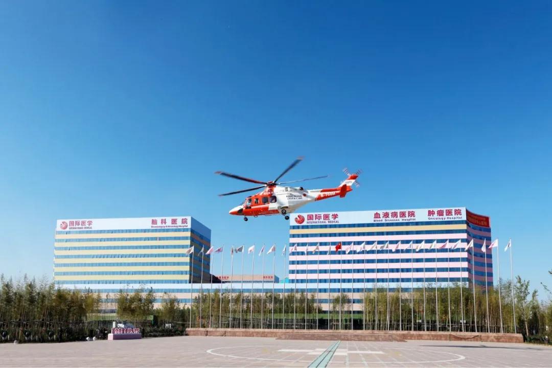 生命續(xù)航，分秒必爭！我院緊急救助一名跨省“飛”來的重癥患者