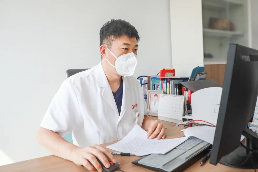 心內(nèi)科陳效安醫(yī)生連線陜西臺《閃耀三秦》，暢談醫(yī)生成長之路