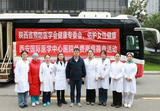 健康服務(wù)到身邊！我院“兩癌篩查”公益行走進(jìn)企業(yè)